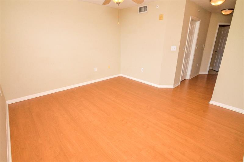 Image 19 of 32 For 15095 Michelangelo Blvd  306