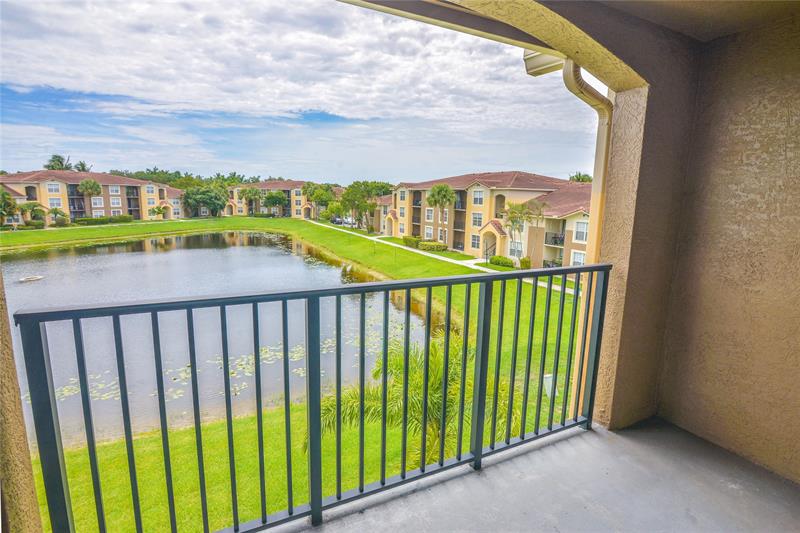 Image 26 of 32 For 15095 Michelangelo Blvd  306