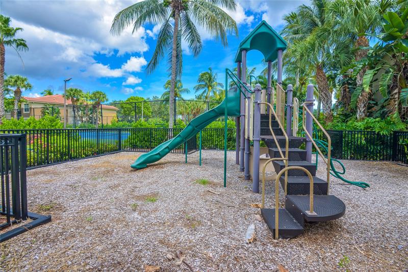 Image 32 of 32 For 15095 Michelangelo Blvd  306