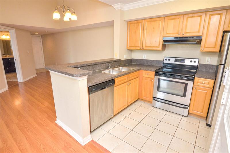 Image 4 of 32 For 15095 Michelangelo Blvd  306