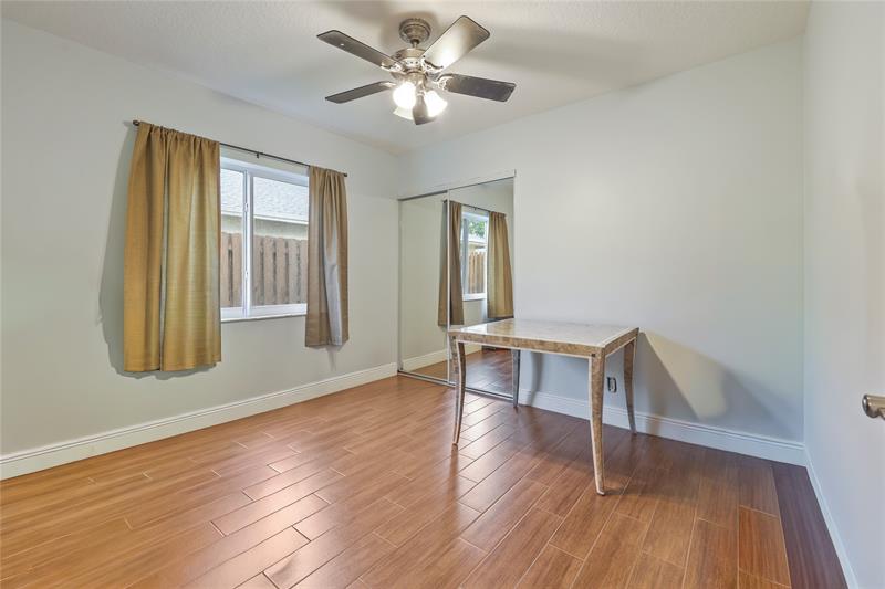 Image 24 of 43 For 8260 41st Ct