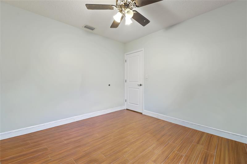 Image 25 of 43 For 8260 41st Ct