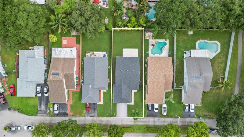 Image 36 of 43 For 8260 41st Ct
