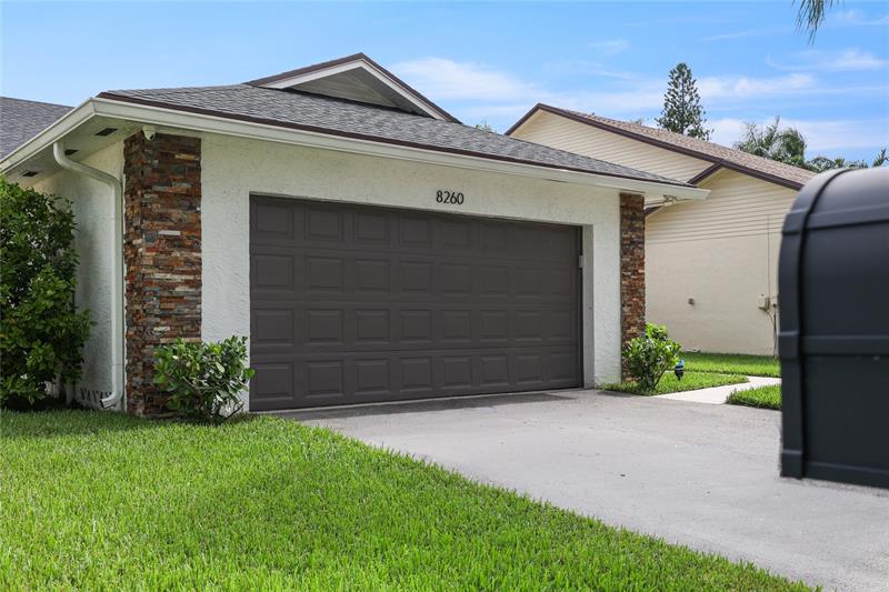 Image 4 of 43 For 8260 41st Ct