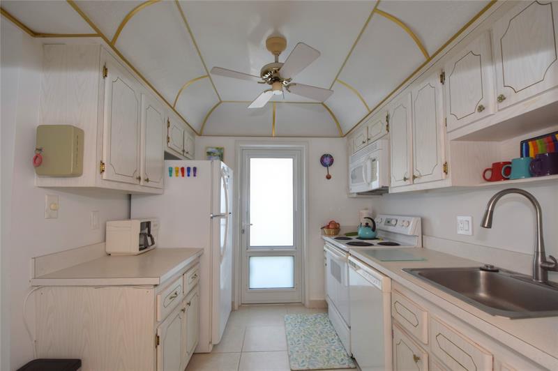 Image 12 of 26 For 1620 Ocean Blvd  1007