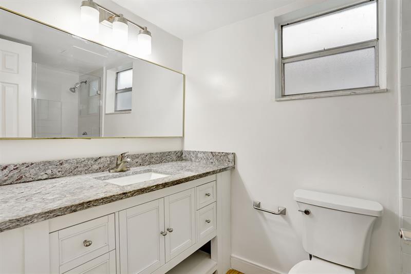 Image 14 of 27 For 6507 Winfield Blvd
