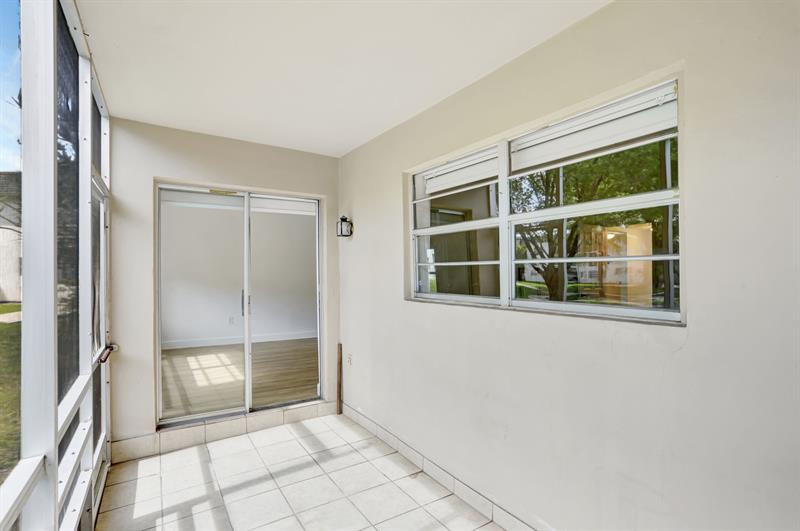 Image 19 of 27 For 6507 Winfield Blvd