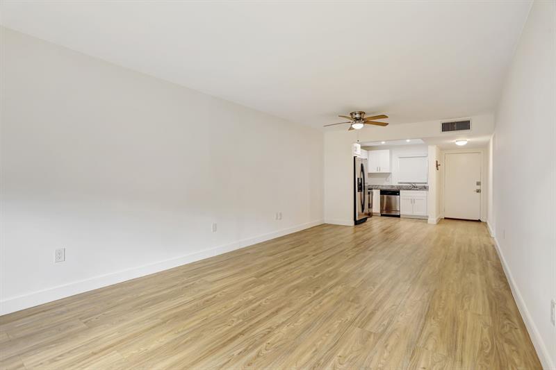 Image 9 of 27 For 6507 Winfield Blvd