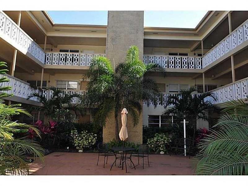 Details for 1958 Monroe St  308, Hollywood, FL 33020