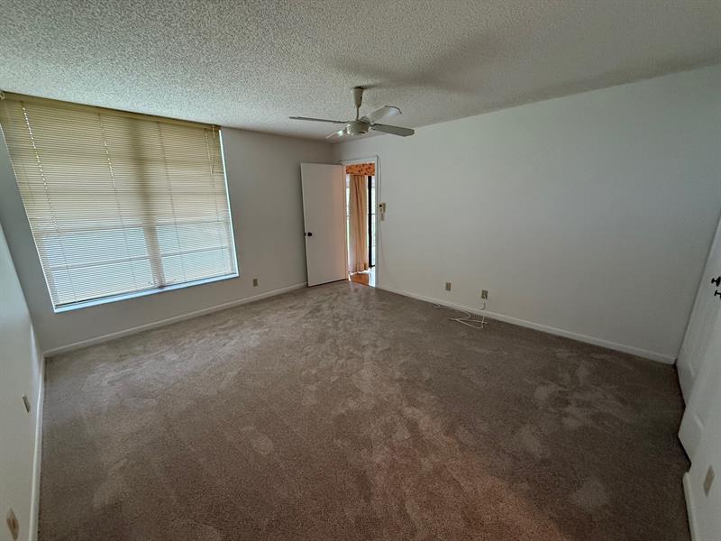 Image 15 of 46 For 6215 Coral Lake Dr  203