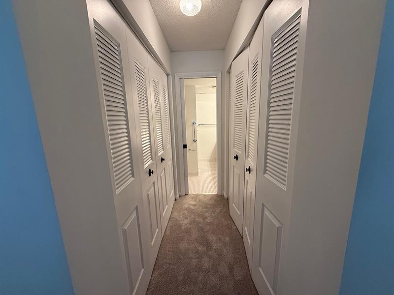 Image 16 of 46 For 6215 Coral Lake Dr  203