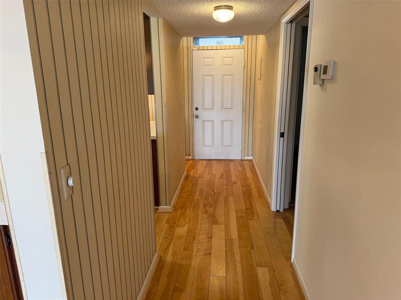 Image 34 of 46 For 6215 Coral Lake Dr  203