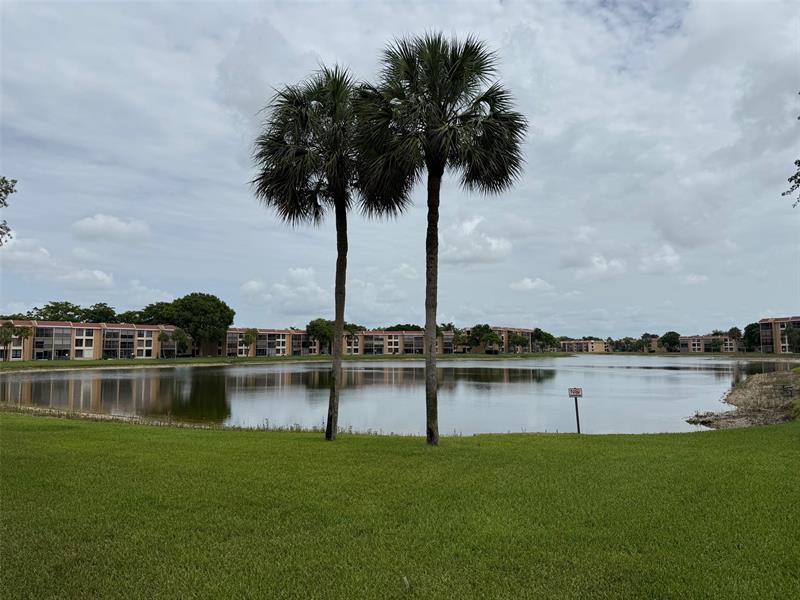 Image 38 of 46 For 6215 Coral Lake Dr  203