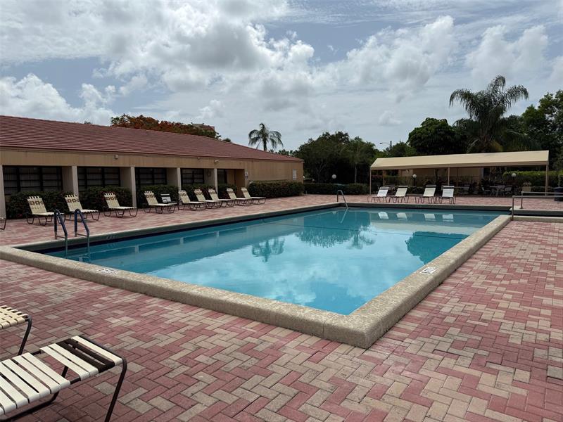Image 41 of 46 For 6215 Coral Lake Dr  203