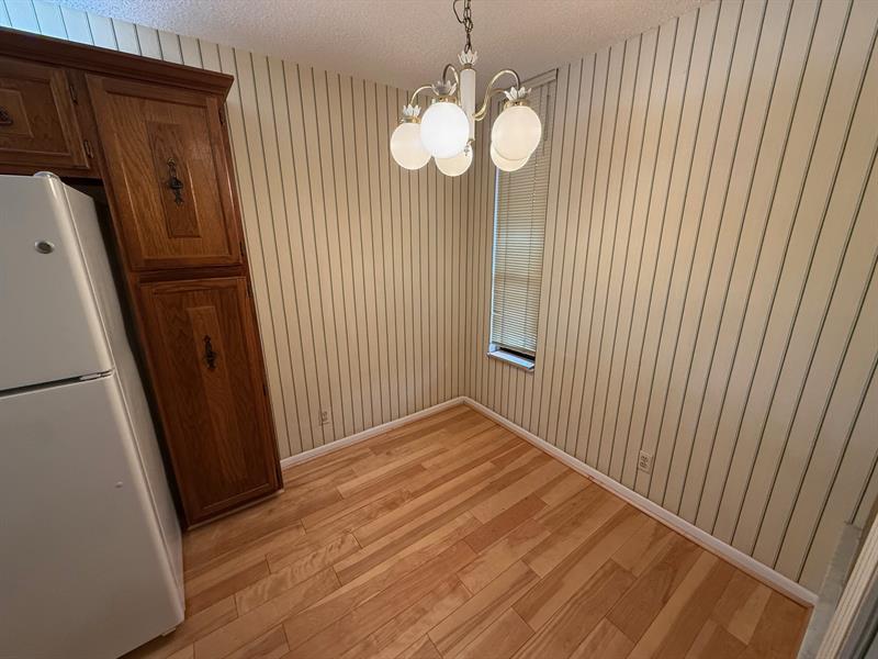 Image 7 of 46 For 6215 Coral Lake Dr  203