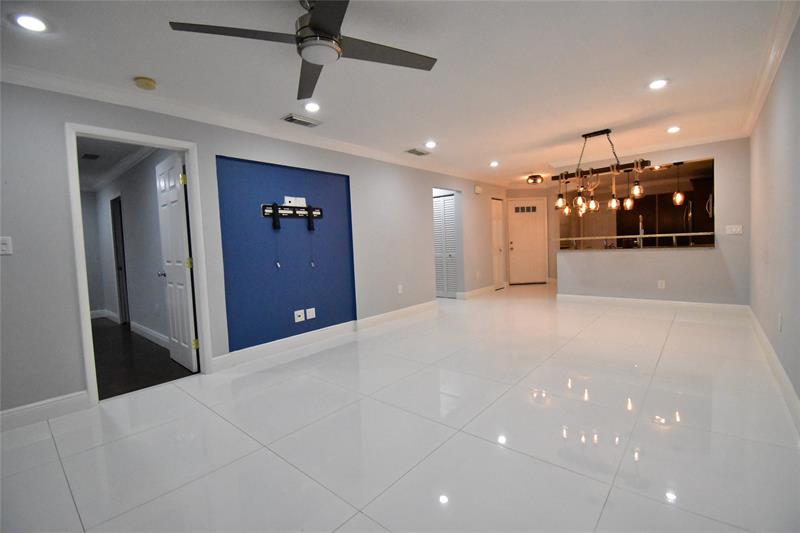 Image 11 of 27 For 9807 1st Ct  9807