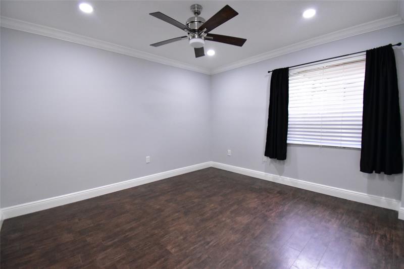 Image 18 of 27 For 9807 1st Ct  9807
