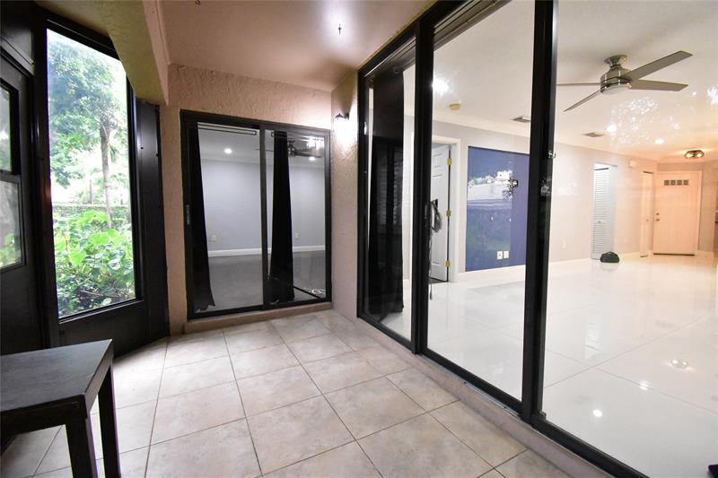 Image 21 of 27 For 9807 1st Ct  9807