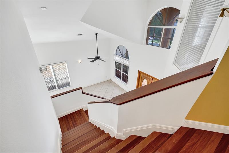 Image 28 of 66 For 10902 Tamoron Ln