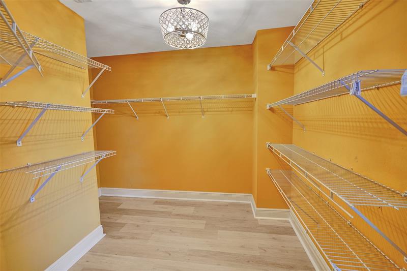 Image 41 of 66 For 10902 Tamoron Ln