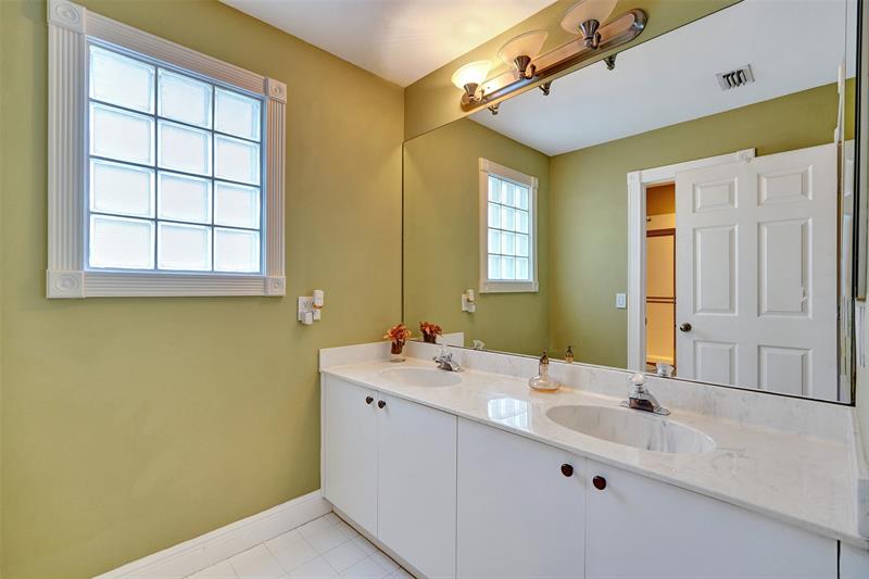 Image 44 of 66 For 10902 Tamoron Ln