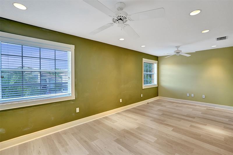 Image 47 of 66 For 10902 Tamoron Ln