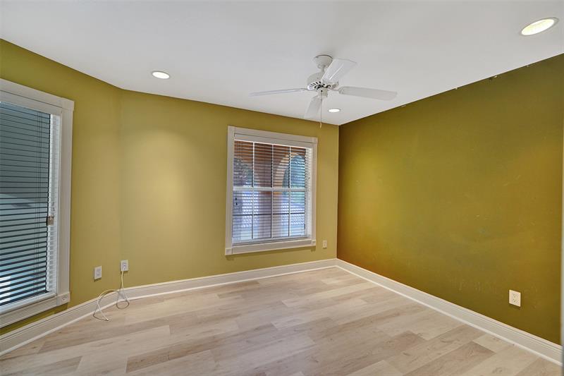 Image 51 of 66 For 10902 Tamoron Ln