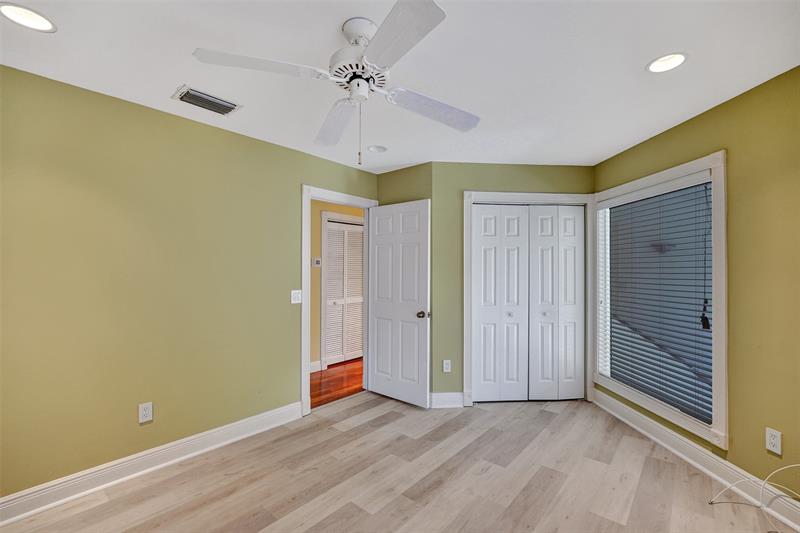 Image 53 of 66 For 10902 Tamoron Ln