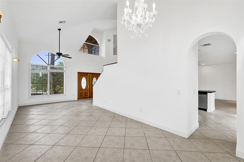 Image 9 of 66 For 10902 Tamoron Ln