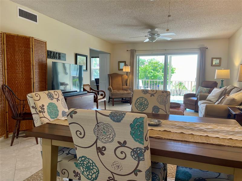 Image 13 of 50 For 4629 Poinciana St  215