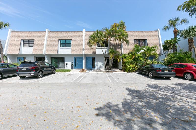 Image 4 of 31 For 455 Canal Point  1080