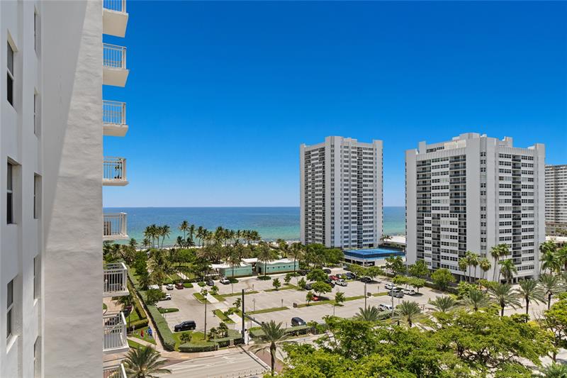 Image 22 of 33 For 1849 Ocean Dr  1112