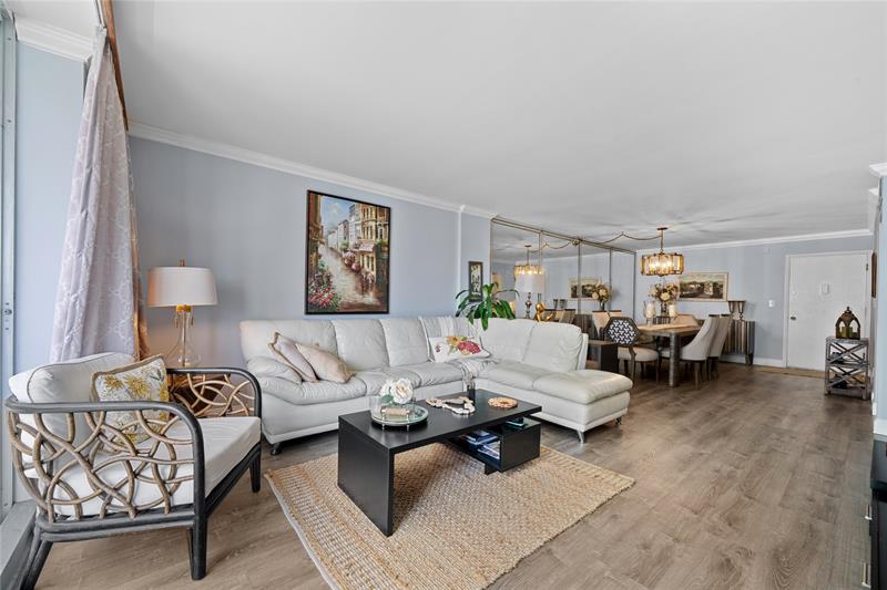 Image 3 of 33 For 1849 Ocean Dr  1112