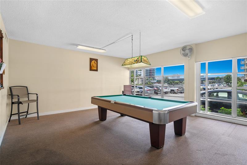 Image 30 of 33 For 1849 Ocean Dr  1112