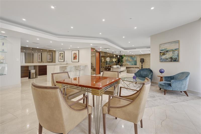 Image 27 of 37 For 20191 Country Club Dr  510