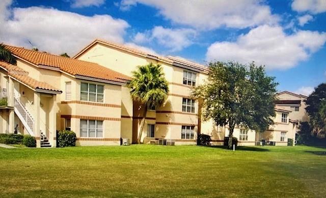 Details for 3310 Pinewalk Dr N  1822, Margate, FL 33063