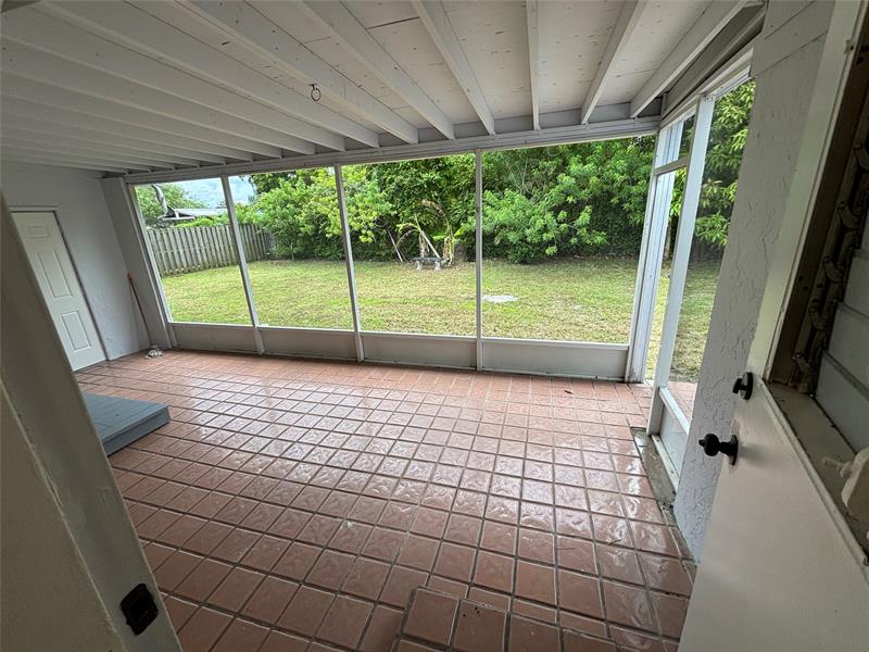 Image 18 of 28 For 7805 70th Ave
