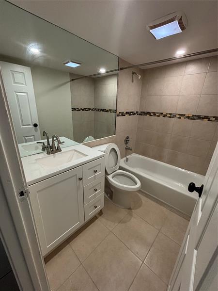 Image 21 of 28 For 7805 70th Ave