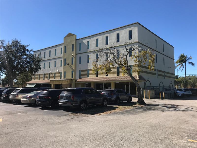 Image 4 of 4 For 4000 State Road 7  410-a