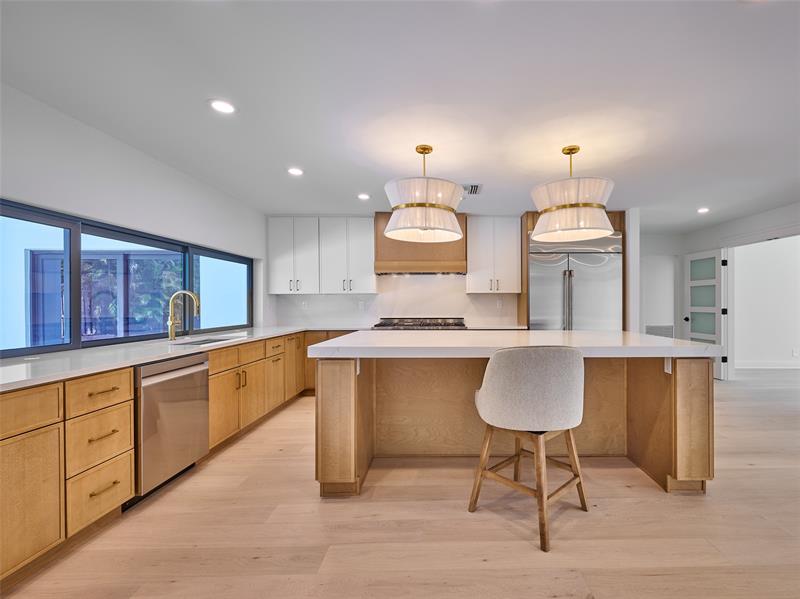 Image 18 of 79 For 5921 22nd Way