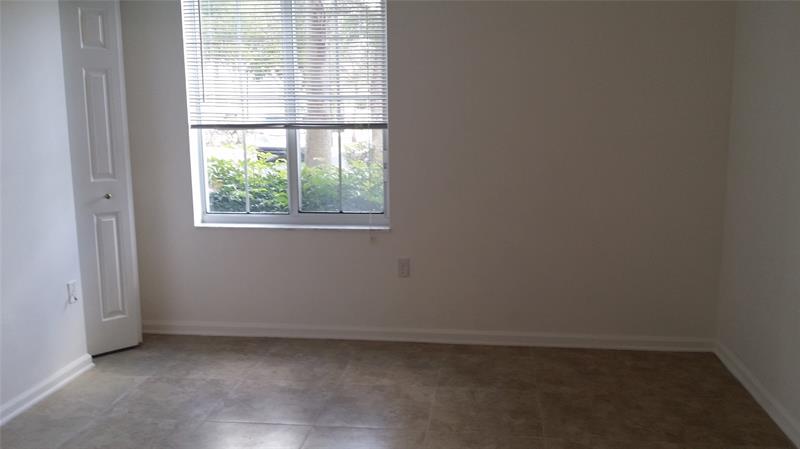Image 15 of 23 For 11655 Atlantic Blvd  2002