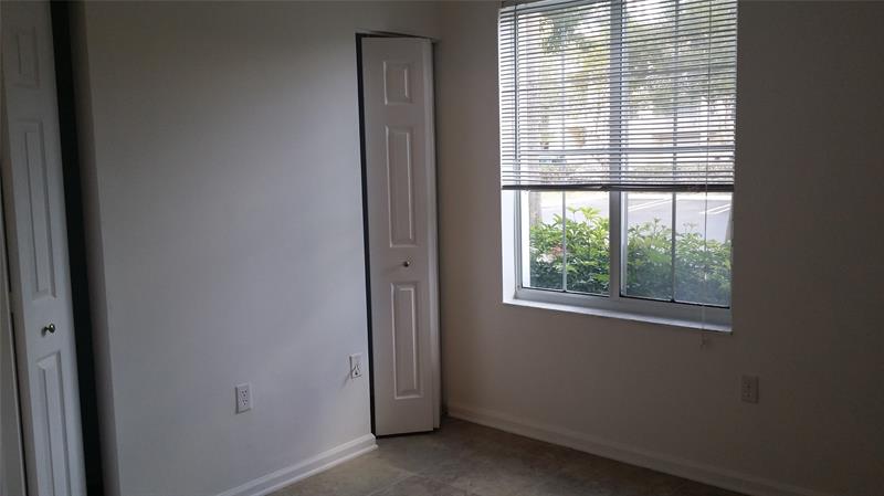 Image 16 of 23 For 11655 Atlantic Blvd  2002
