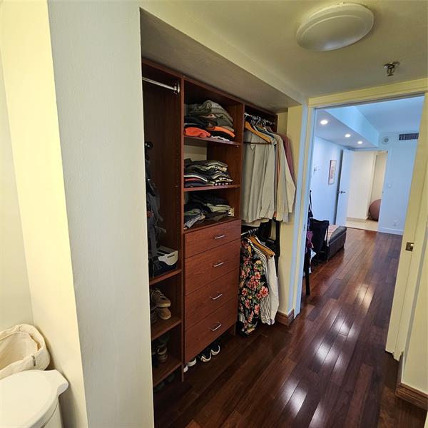 Image 14 of 28 For 2625 Collins Ave  1408