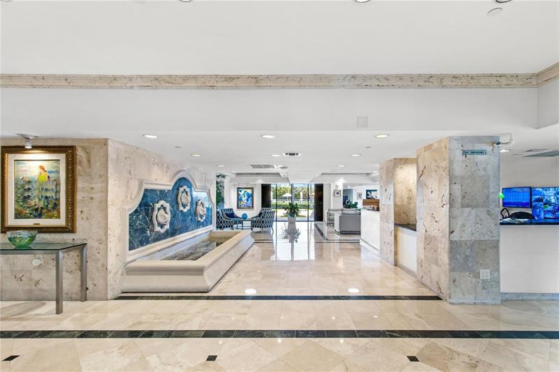 Image 5 of 28 For 2625 Collins Ave  1408