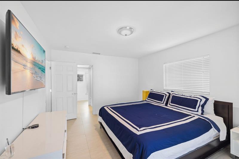 Image 10 of 19 For 5921 17th Ct