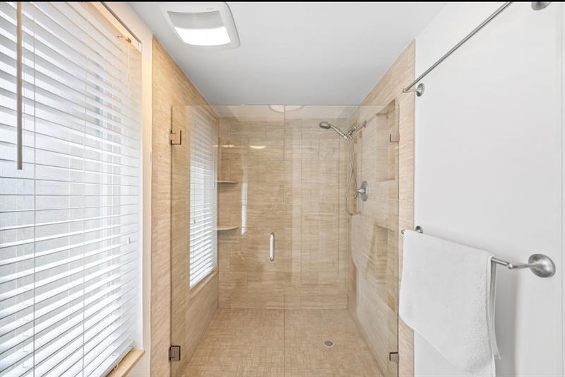 Image 12 of 19 For 5921 17th Ct