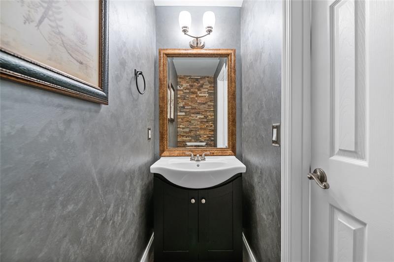 Image 12 of 27 For 3020 Oakland Forest Dr
