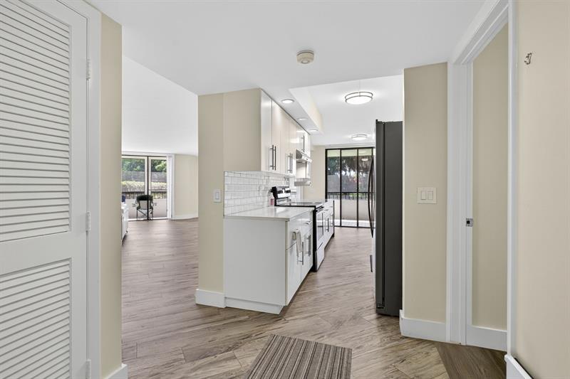 Image 11 of 60 For 4770 Fountains Dr  104