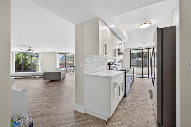 Image 14 of 60 For 4770 Fountains Dr  104