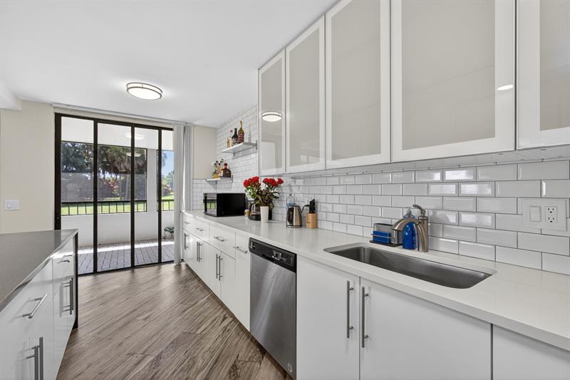 Image 16 of 60 For 4770 Fountains Dr  104